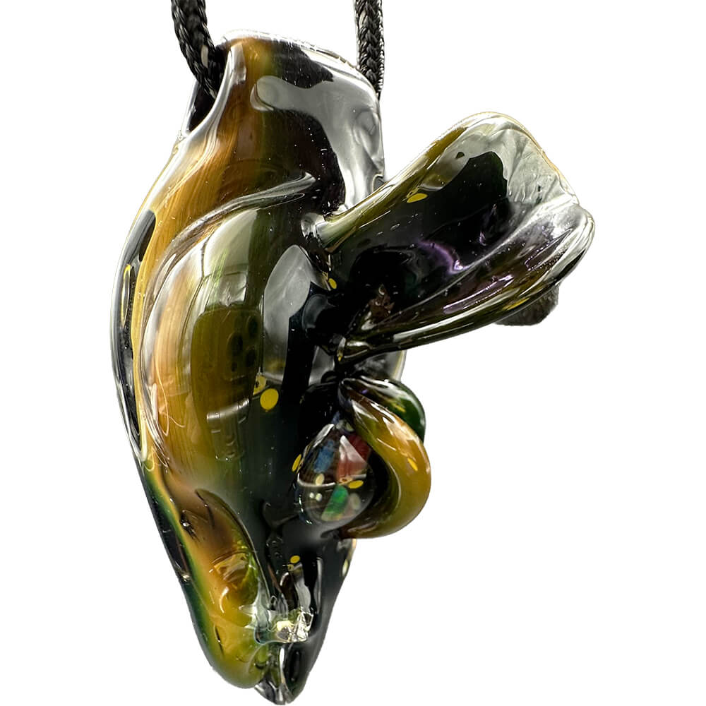 G-Raffe Pendant by Robertson x Jolex