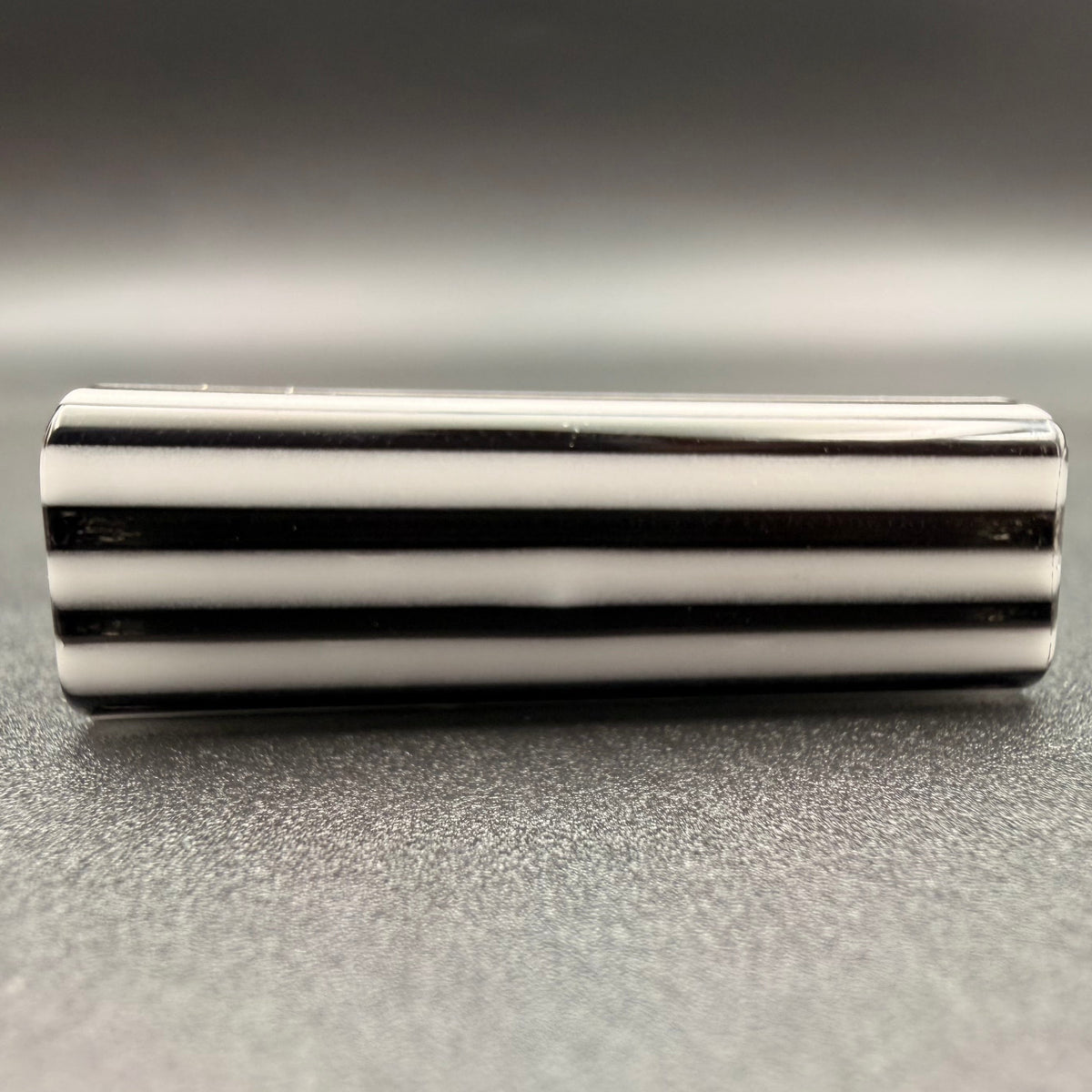 11mm Bricktip B&W - OUCHKICK